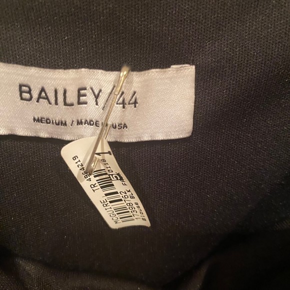 Bailey 44 Black Off-Shoulder Short Sleeve Top - Picture 4 of 8